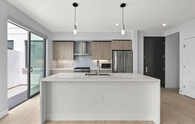 2 beds, 2 baths, 1,152 sqft, $4,350, Unit 406