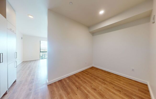 Studio, 1 bath, 463 sqft, $1,750, Unit 610