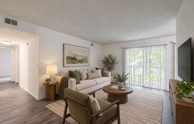 2 beds, 2 baths, 1,016 sqft, $1,195, Unit 2-13B
