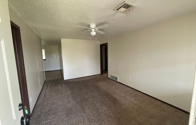Spacious 4 bed, 1.5 bath