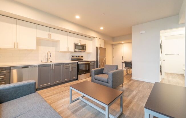 1 bed, 1 bath, $1,995, Unit 505 Room 2 Bed AB