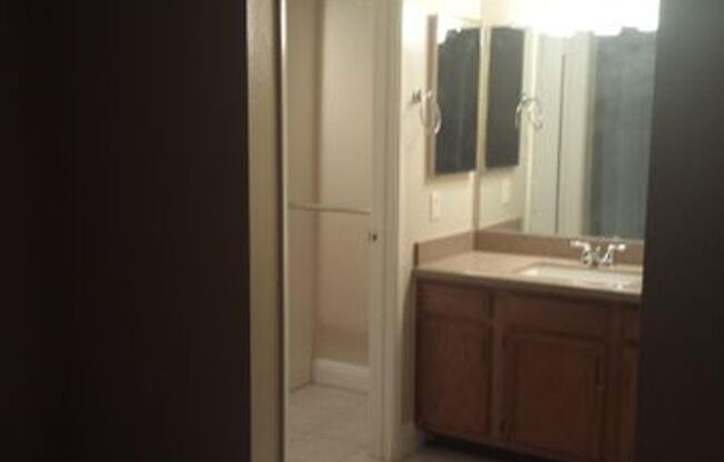 2 beds, 2 baths, $1,550