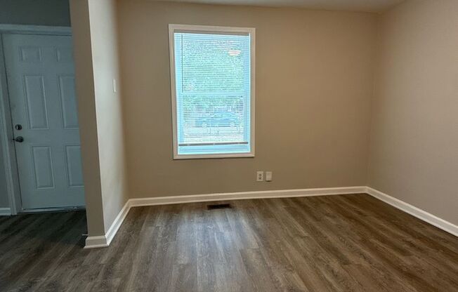 2 bed 1 bath in Decatur!