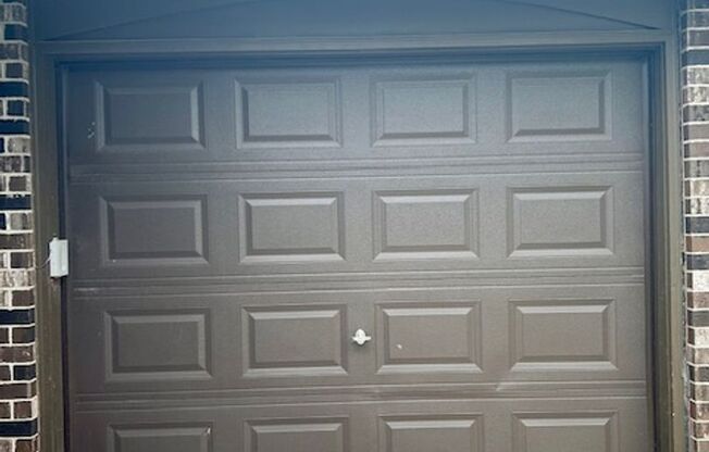 Two Bed Duplex with Garage