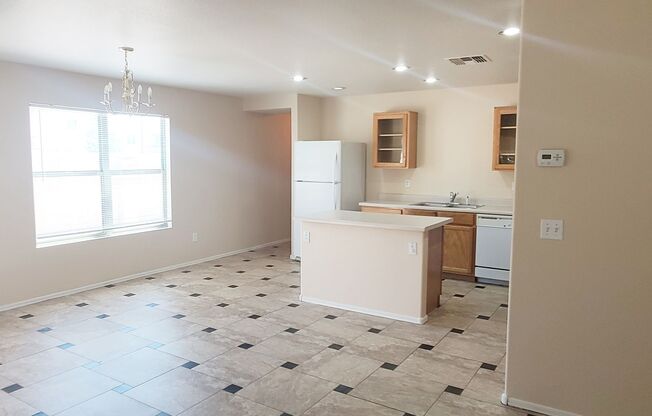 4 bedroom in Chandler