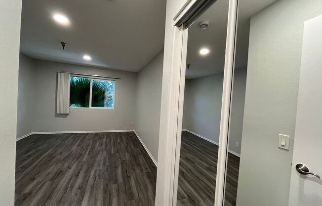 1 bed, 1 bath, 850 sqft, $2,548, Unit 212