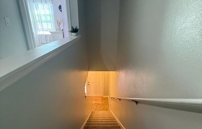 3 beds, 3 baths, $2,400