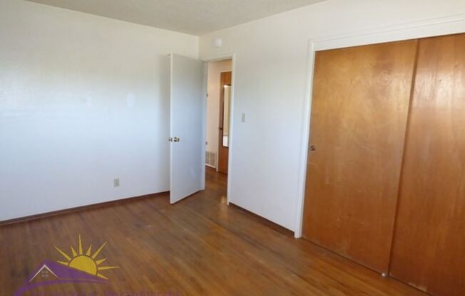 2 beds, 1 bath, 1,000 sqft, $1,625, Unit 5334 Castle St