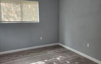 1 bed, 1 bath, $985, Unit Unit B