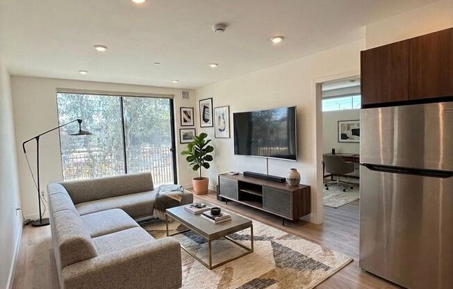 2 beds, 2 baths, 980 sqft, $2,995, Unit 106