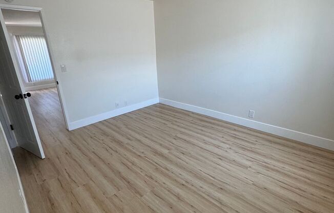 1 bed, 1 bath, 575 sqft, $1,995, Unit 3530-30 Emerald