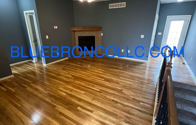 Spacious unit with Beautiful hardwood floors and nice touches throughout!