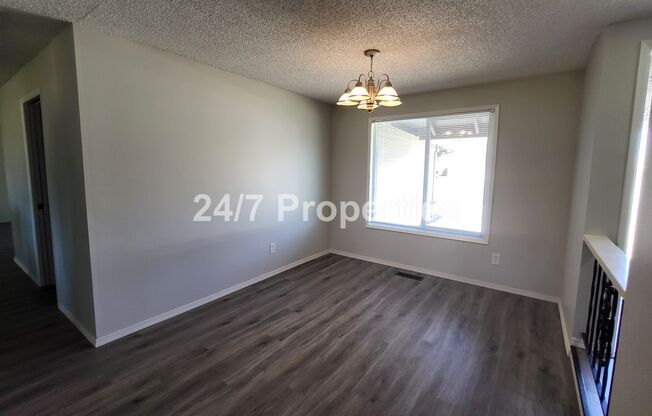 New Everything! - Beautiful Ranch Home in Gresham