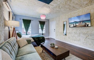 274 NW 32 ST