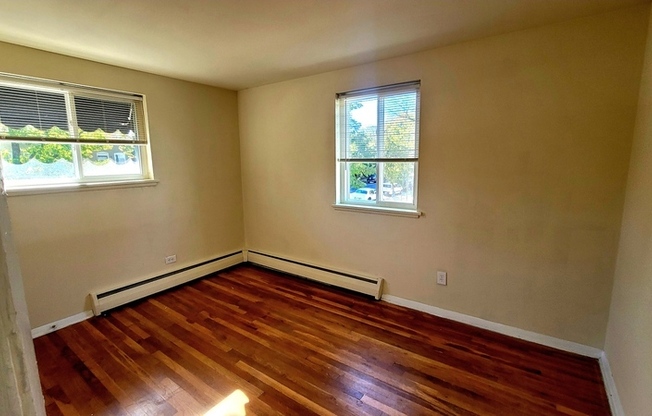 3206 ELLWOOD