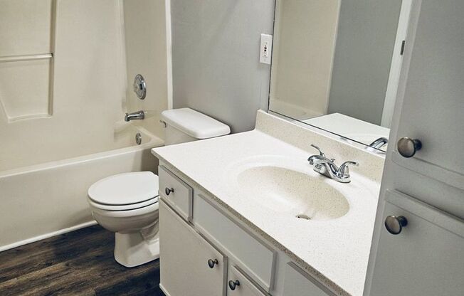 2 beds, 2 baths, 1,020 sqft, $1,195, Unit 1413