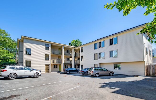 301 Apartments in the heart of Beacon Hill