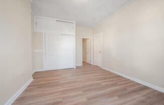 308 E 8 ST