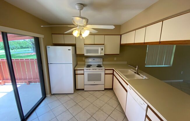 2 beds, 2 baths, $1,600