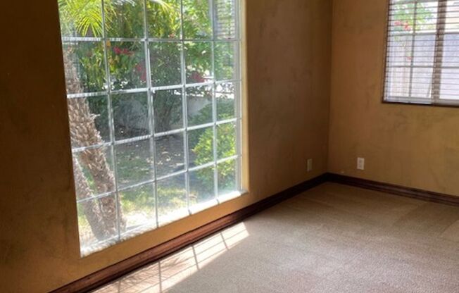 Charming 2 Bed/1 Bath Unit A - Home In Lovely Redlands!