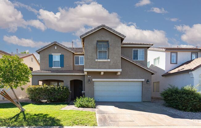 HENDERSON - LARGE 3 BEDROOMS, 2.5 BATHS WITH HUGE LOFT/FAMILY ROOM