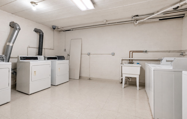 1 bed, 1 bath, 615 sqft, $1,645, Unit 200
