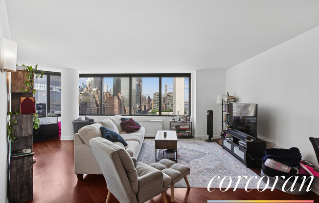 2 beds, 2 baths, 1,085 sqft, $7,100, Unit 29J