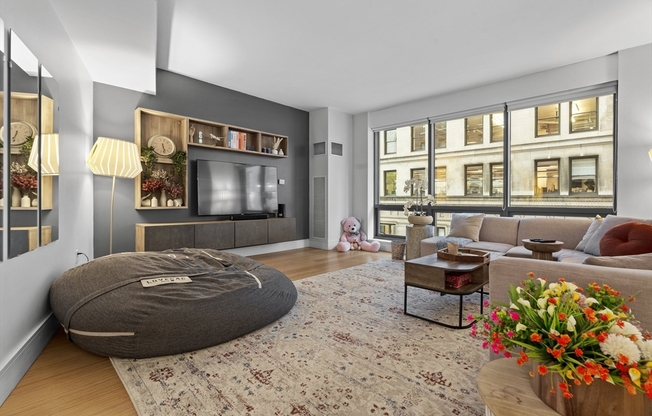 2 beds, 2 baths, 1,611 sqft, $7,000, Unit 3N