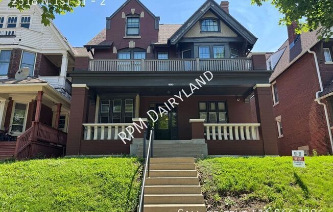 2518 N 1 ST