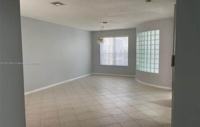 2145 SW 150 AVE