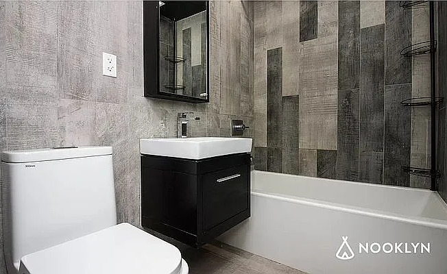 562 Park Pl 3F