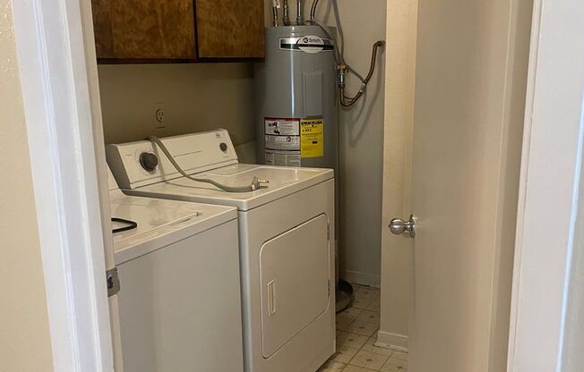 AUGUST PRE-LEASE!  Great 3 bedroom 2 Bathroom Duplex with Small Yard