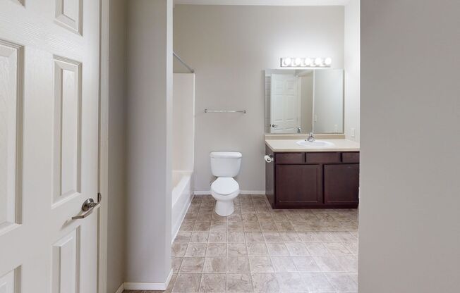 1 bed, 1 bath, 772 sqft, $1,015, Unit 5357-114