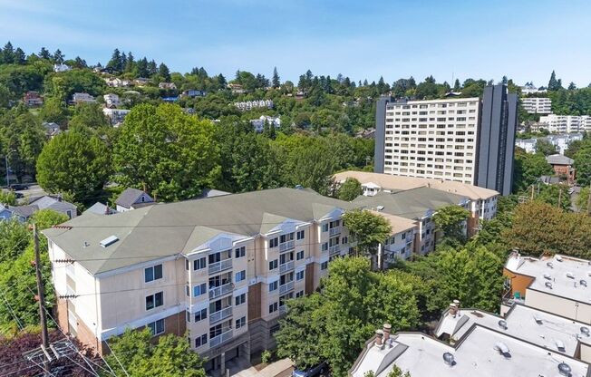 2 beds, 1 bath, 784 sqft, $1,525, Unit GHP420