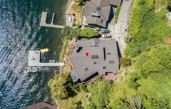 Spectacular Mercer Island Waterfront Home