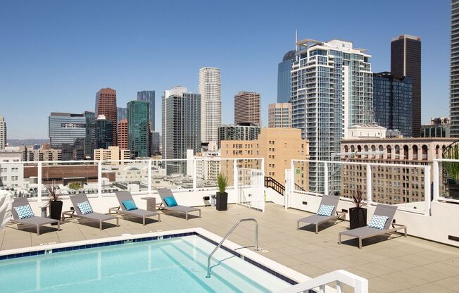 2 beds, 1 bath, 1,100 sqft, $3,100, Unit 306