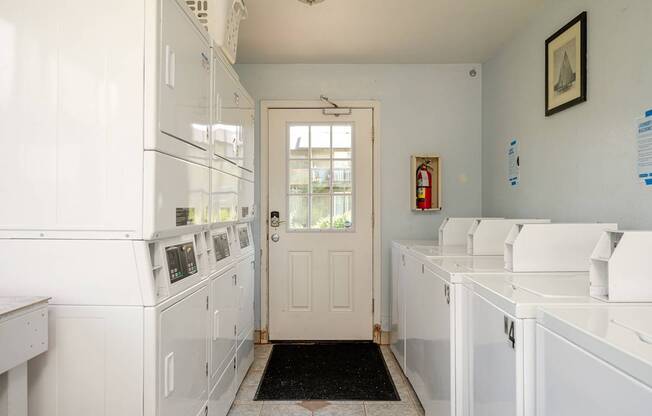 Pacific Village | Laundry