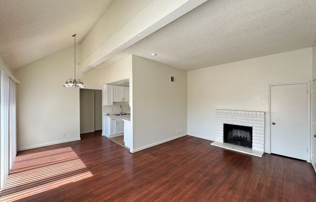 Condo & Newly Remodeled