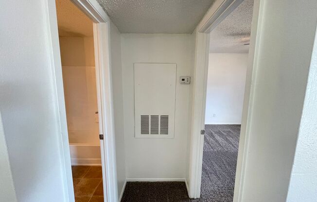 1 bed, 1 bath, 670 sqft, $805, Unit 608
