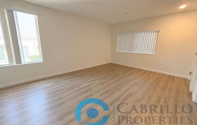 2 beds, 2 baths, 914 sqft, $3,395, Unit 310