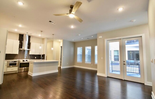 4415 JACKSON AVE