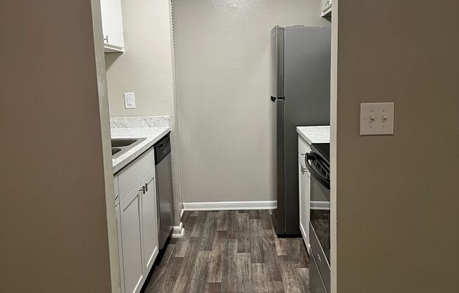 1 bed, 1 bath, $1,100