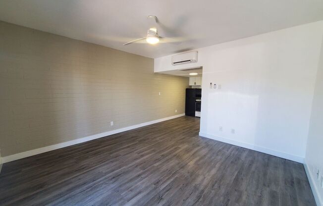 Studio, 1 bath, 400 sqft, $825, Unit 103
