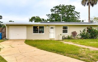 3 Bedroom Single Family -Entire home in Daytona Beach, Florida with 5 Beds