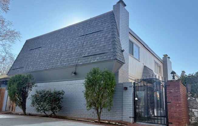 C Street Townhomes