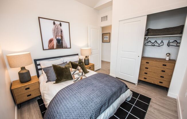 3 beds, 2.5 baths, 1,619 sqft, $1,945, Unit 565