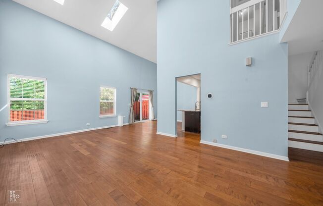 2 Bedroom Townhome in Lakewood Village in Mundelein!