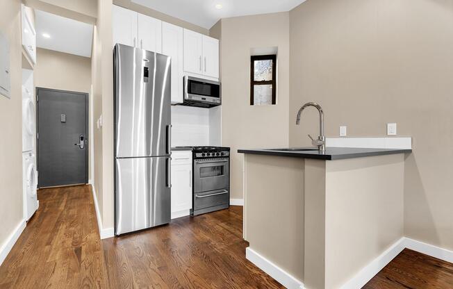 1 bed, 1 bath, $3,300, Unit 5F