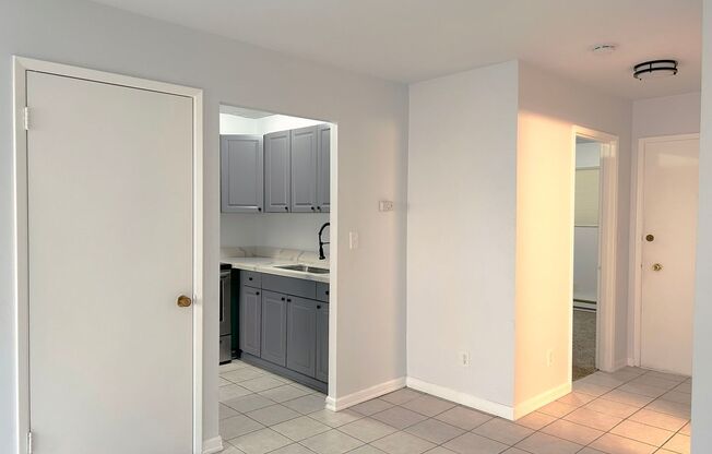 1 bed, 1 bath, 607 sqft, $1,850, Unit 503