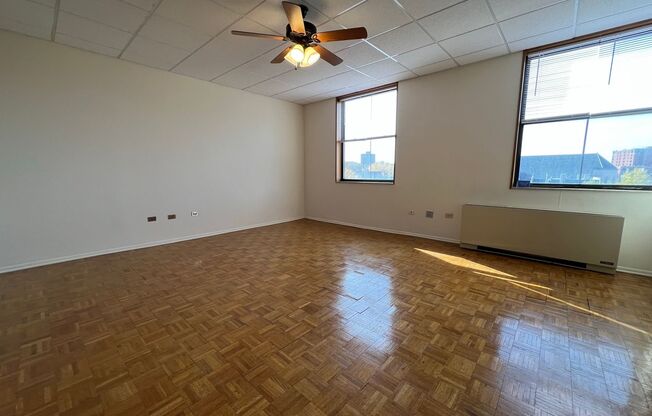 Studio, 1 bath, 400 sqft, $1,695, Unit 620-410
